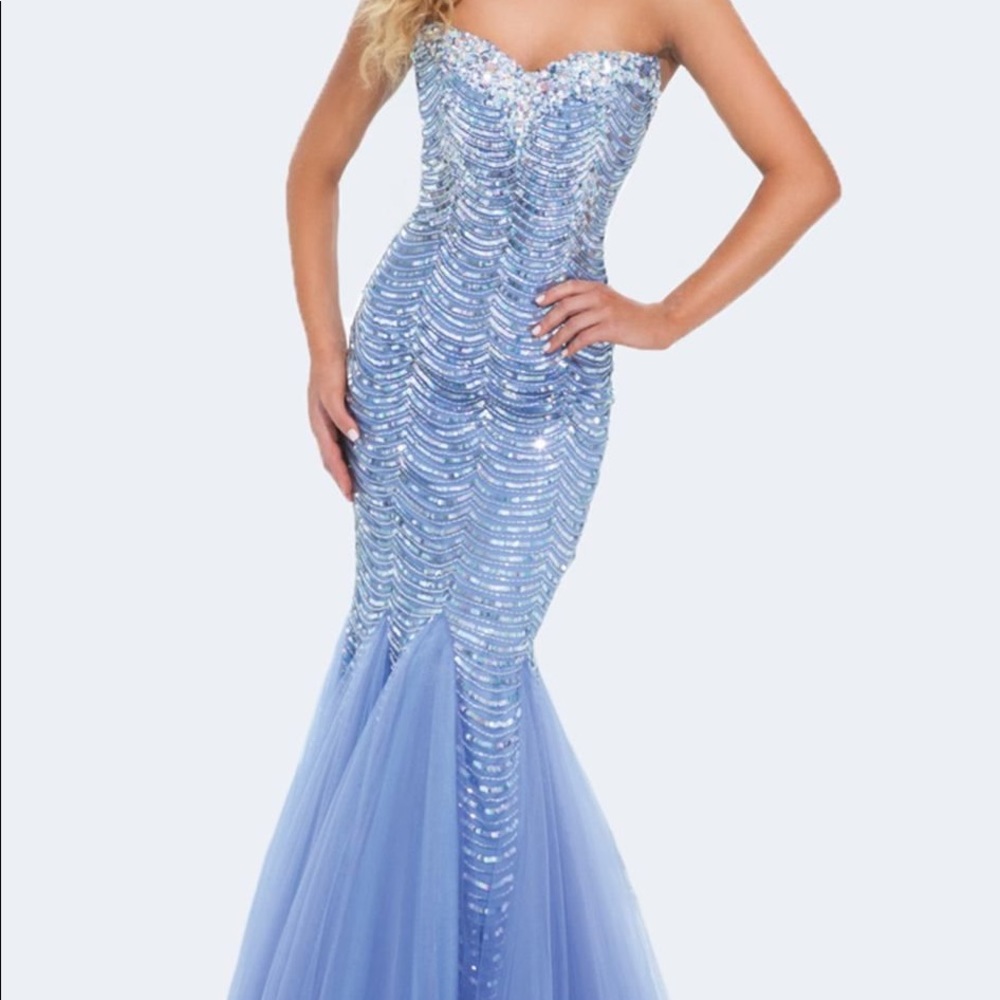 Tony Bowls Mermaid Dress - Picture 4 of 4